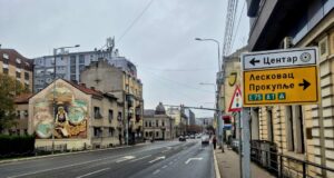 JKP „Parking servis“ Niš: Nove putokazne table kod Ureda Nove putokazne table kod Ureda