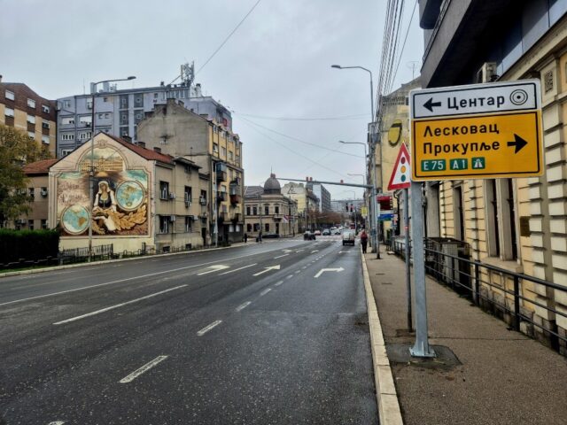 Nove putokazne table kod Ureda