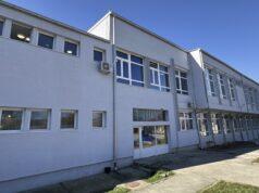 OŠ „Ivan Goran Kovačić” dobila tri inverter-klime od Pokreta za narod i državu OŠ Ivan Goran Kovačić