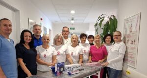 Žene iz udruženja „Budite uz nas” donirale vrednu opremu za lečenje onkoloških pacijentkinja Vredna oprema za lečenje onkoloških pacijentkinja