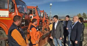 NIŠ SPREMAN ZA SNEG! Gradonačelnik Pavlović: „Zimska služba na ulicama 24 sata, imamo 2200 tona soli!“ Zimska služba JKP Mediana
