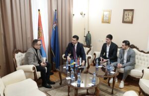 Ambasador Bosne i Hercegovine posetio Niš i predstavio svoju knjigu na Sajmu Ambasador Bosne i Hercegovine posetio Niš