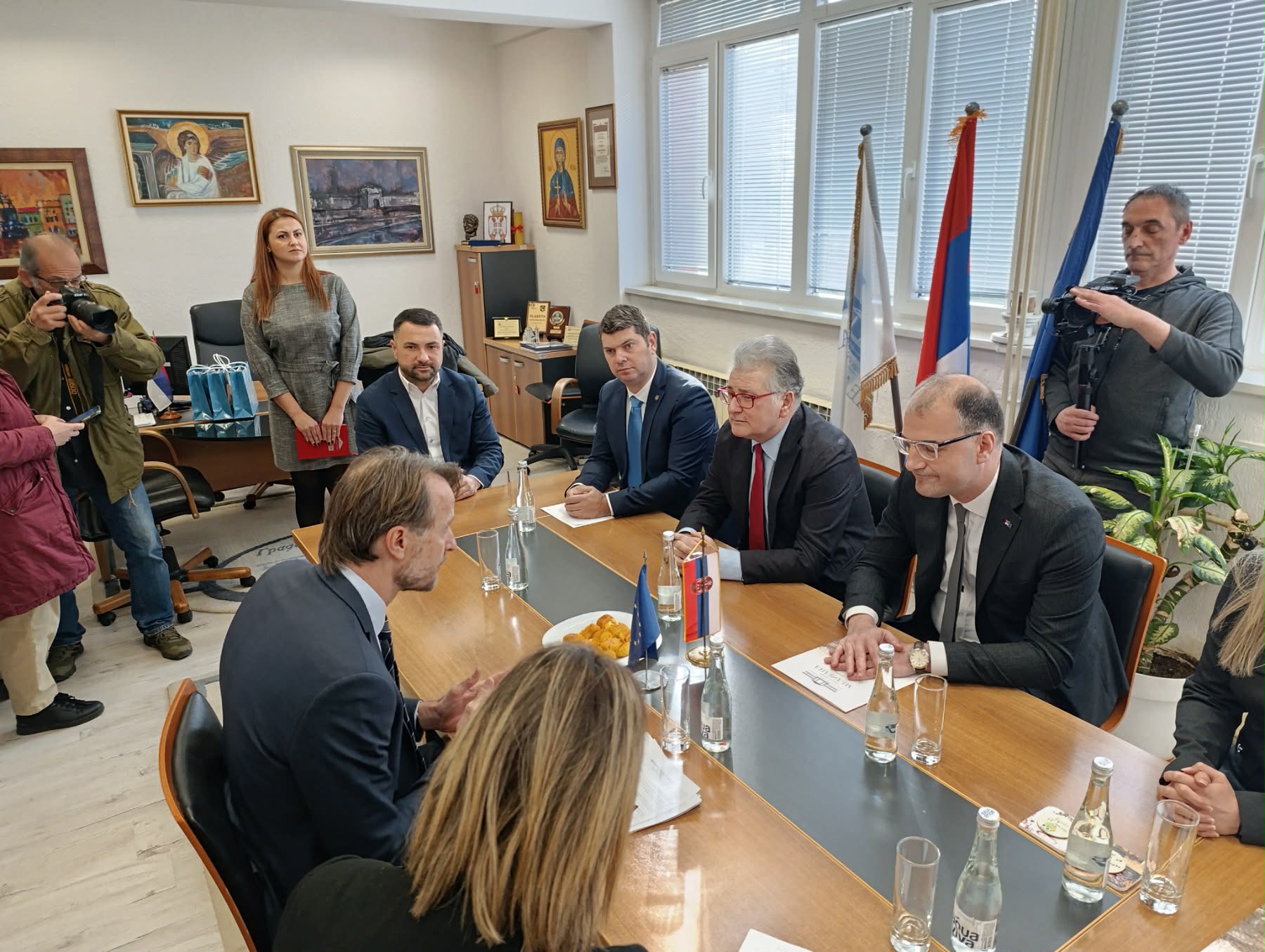 Ambasador EU u Srbiji Andreas fon Bekerat posetio GO Medijana Ambasador EU u Srbiji Andreas fon Bekerat posetio GO Medijana