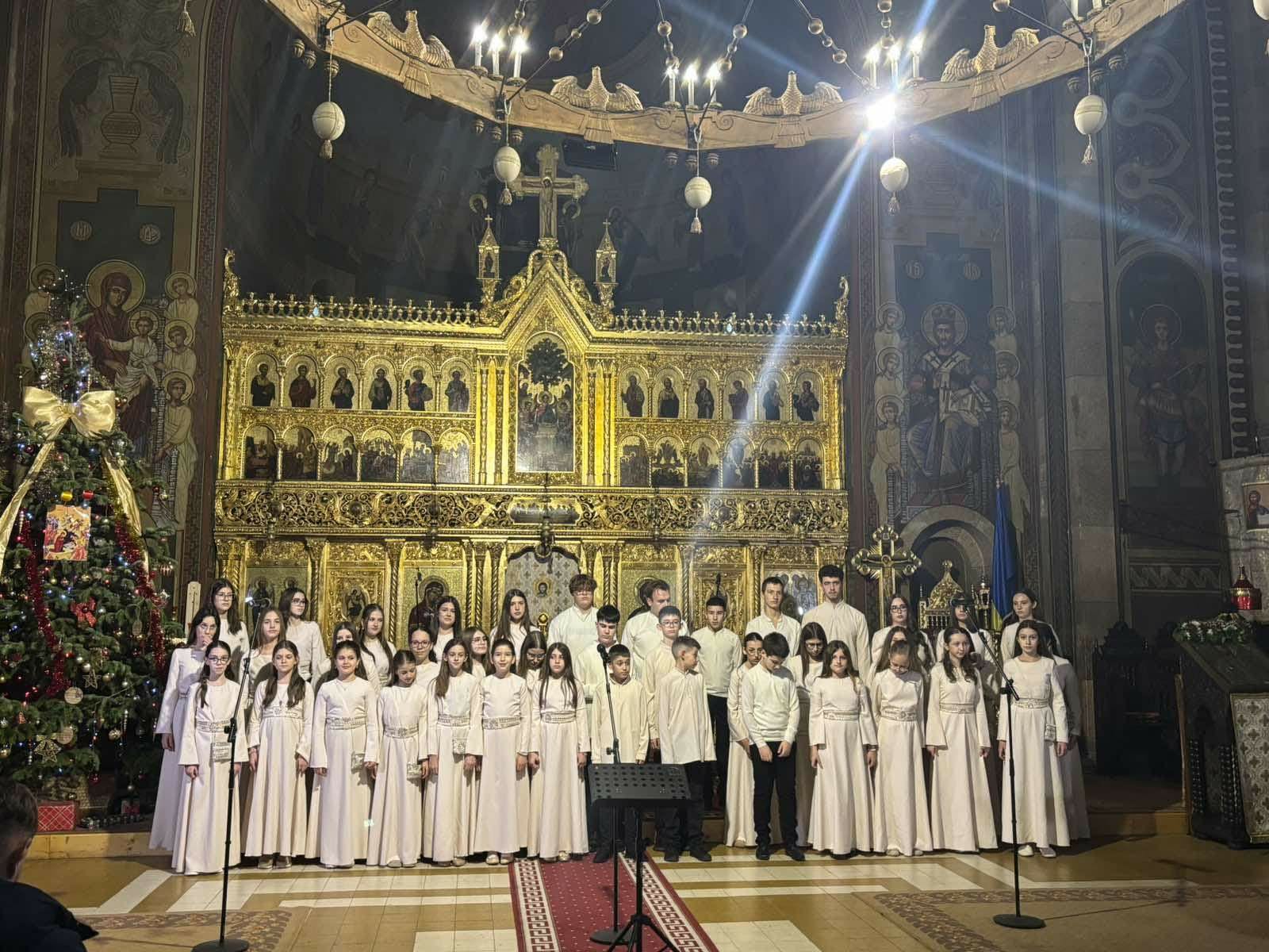 Dečje - omladinski hor Branko