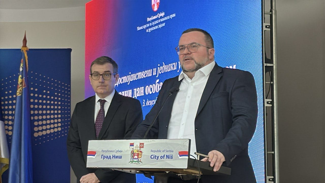 Doc. dr Milan Lazarević