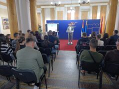 Mladi iz Niša i Sjenice grade poverenje i ruše predrasude kroz projekat POMAK Dušan Ćirać pozdravna reč dobrodošlice