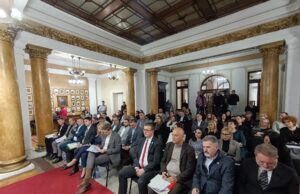 Planirani budžet za 2026. godinu – 21,1 milijarda. Pavlović: Besplatan prevoz i udžbenici ostaju, budžet po meri građana Javna rasprava o budžetu