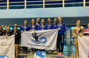 Mlade takmičarke sinhronog i umetničkog plivanja osvojile preko 60 medalja tokom novembra Klub za sinhrono plivanje Niš