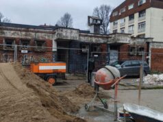 Počela obnova nekadašnje samoposluge na Delijskom visu: Useliće se pošta, mesara i apoteka Obnova nekadašnje samoposluge na Delijskom visu