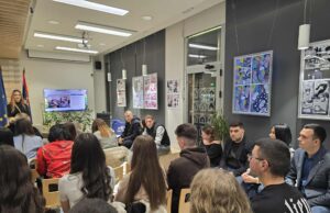 Mladi iz Niša i Sjenice grade nova prijateljstva, uče o toleranciji i ruše predrasude Projekat POMAK u Nišu