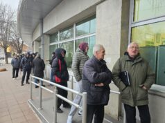 Nišlije od ranog jutra u redovima za subvencije za energetsku efikasnost Subvencije za energetsku efikasnost