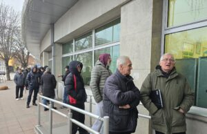 Nišlije od ranog jutra u redovima za subvencije za energetsku efikasnost Subvencije za energetsku efikasnost