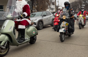 „Mali doprinos, a u njihovim očima veliki čin!“ Vespa klub „Naissus“ ponovo doneo radost deci bez roditeljskog staranja Vespa klub Naissus iz Niša