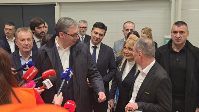 Vučić u Palfingeru