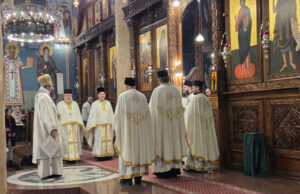 Hristos se rodi, srećan Božić Božićna liturgija u Sabornom hramu