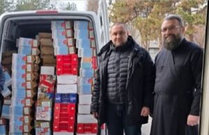 Pokloni za mališane iz Specijalne škole. „Naši Srbi” iz Čikaga i „Svi za Kosmet” donirali paketiće za decu Dobri Samarjanin