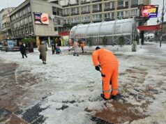 JKP Mediana: Niške ulice i trotoari potpuno prohodni, u toku radovi na uklanjanju leda. Na terenu 200 radnika sa lopatama JKP Mediana čišćenje snega