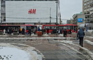 Izmene na prigradskim autobuskim linijama u Nišu zbog snega i poledice Javni prevoz