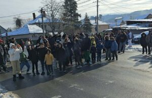 Stanovnici naselja Crvena Zvezda danas blokirali ulicu zbog isključenja struje Protest naselje Crvena Zvezda