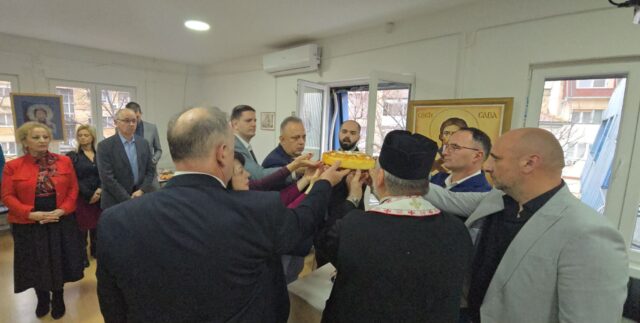 Rezanje slavskog kolača Centar za socijalni rad Sveti Sava