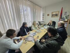 GO Palilula započela novu tradiciju: Uručena slika OŠ „Branko Miljković”, prvacima vaučeri za školski pribor Uručena slika OŠ Branko Miljković