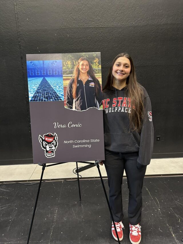 Vera Conić Vera Conić