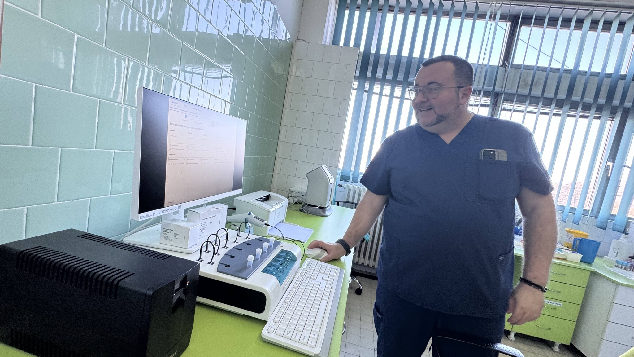 doc. dr Milan Lazarević