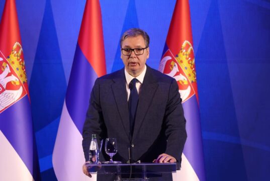 VUČIĆ UBEDLJIVO VODI ZA PREMIJERA SRBIJE! Polymarket objavio najnovije prognoze: Blokaderima procenti u strmoglavom padu (FOTO) Aleksandar Vučić