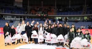 Deca iz Centra „Mara“ i Centra za porodični smeštaj i usvojenje gosti na Mocart Kupu Radivoj Korać Deca iz Centra Mara i Centra za porodični smeštaj i usvojenje