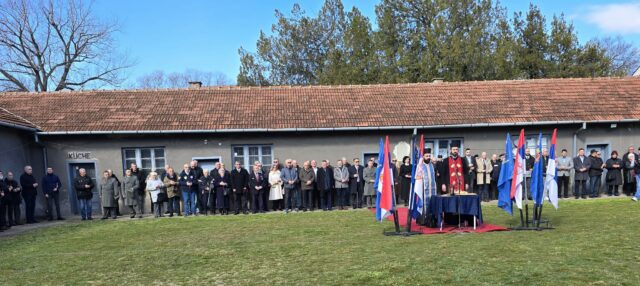 Parastos stradalima u memorijalnom kompleksu 12. februar održalo je sveštenstvo Eparhije niške sveštenstvo Eparhije niške održala je parastos
