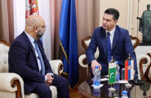 Ambasador Pakistana u Gradskoj kući razgovarao sa gradonačelnikom Niša Ambasador Pakistana, Njegova ekselencija g. Faraz Zaidi i Dragoslav Pavlović