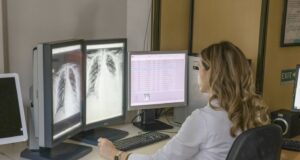 Dom zdravlja Niš započeo skrining na karcinom pluća uz primenu „low-dose” skenera Skrining na karcinom pluća uz primenu low-dose skenera