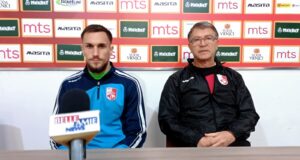 Nakon remija sa Partizanom, Radnički u dobrom raspoloženju dočekuje imenjaka iz Kragujevca Strahinja Manojlović i Takis Lemonis