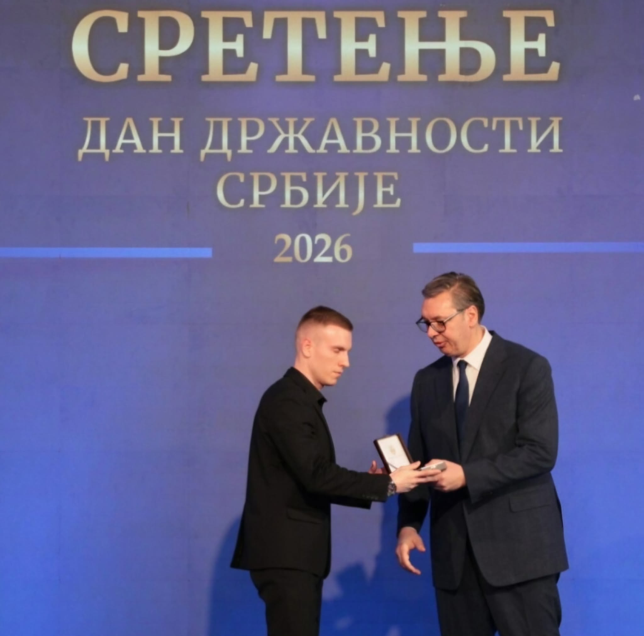 Zlatna medalja za revnosnu službu posthumno Bojanu Dikiću