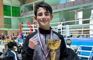 Mladi bokser iz Niša pokorio Srbiju: Gavrilo Savić državni prvak i najbolji na turniru Gavrilo Savić