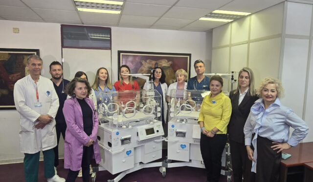 Klinika za pedijatriju UKC-a dobila na poklon dva inkubatora