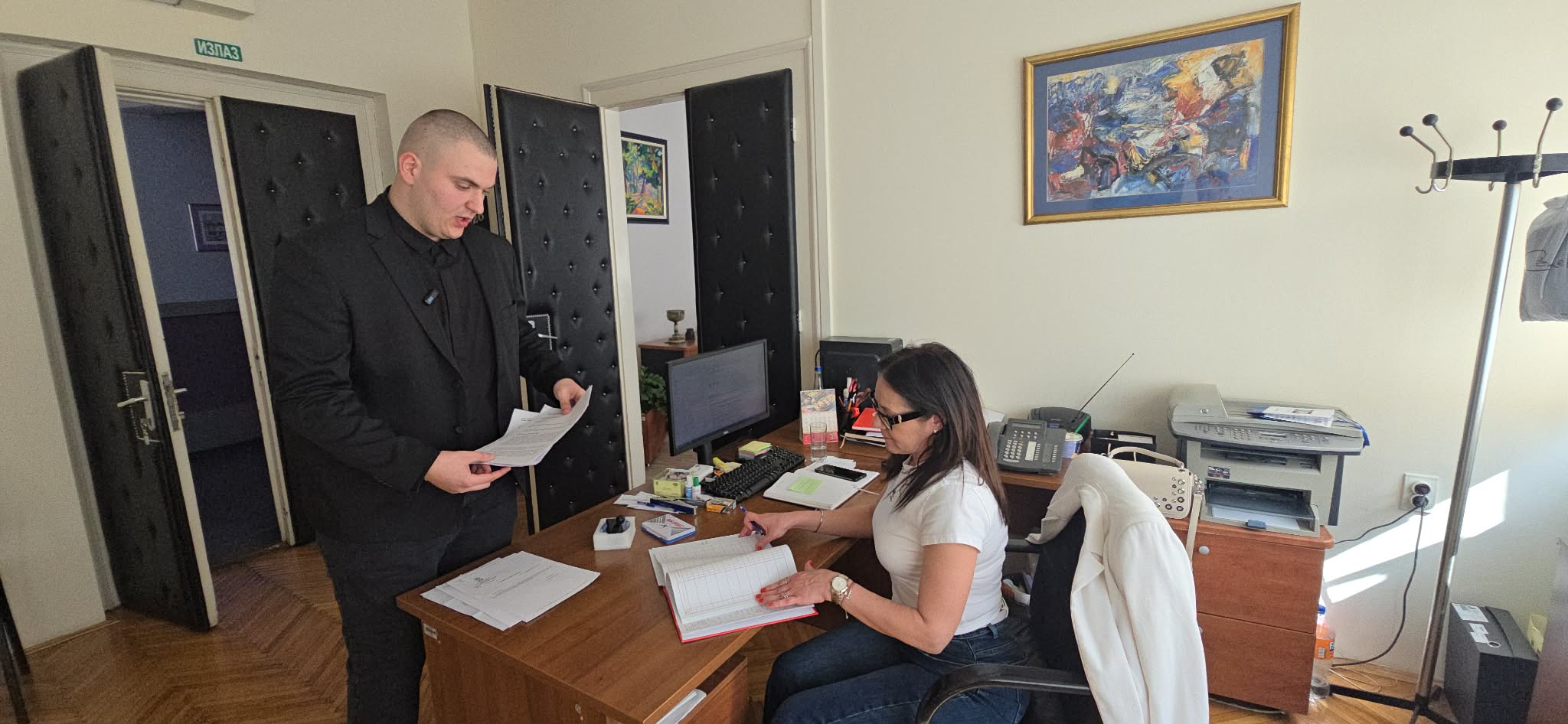 Lazar Radivojević predaje inicijativu Skupštini Grada Niša