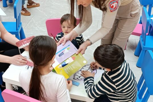 Mališani uče o zdravlju zuba kroz igru: Obeležen Svetski dan oralnog zdravlja