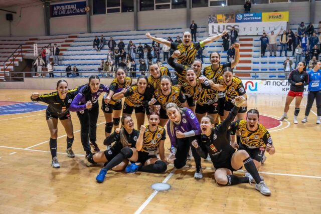 Naisa ubedljiva u Inđiji Naisa ubedljiva u Inđiji