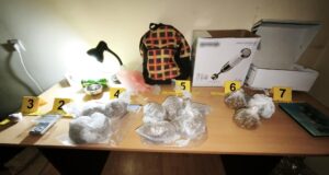 Uhapšena dvojica zbog droge, pronađeni marihuana i kokain Narkotici