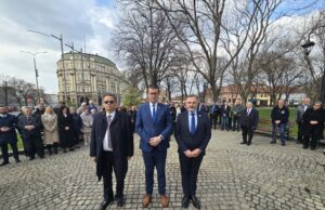 Da se ne zaboravi: U Nišu obeležena 27. godišnjica od početka NATO bombardovanja Obeležena 27. godišnjica od početka NATO bombardovanja