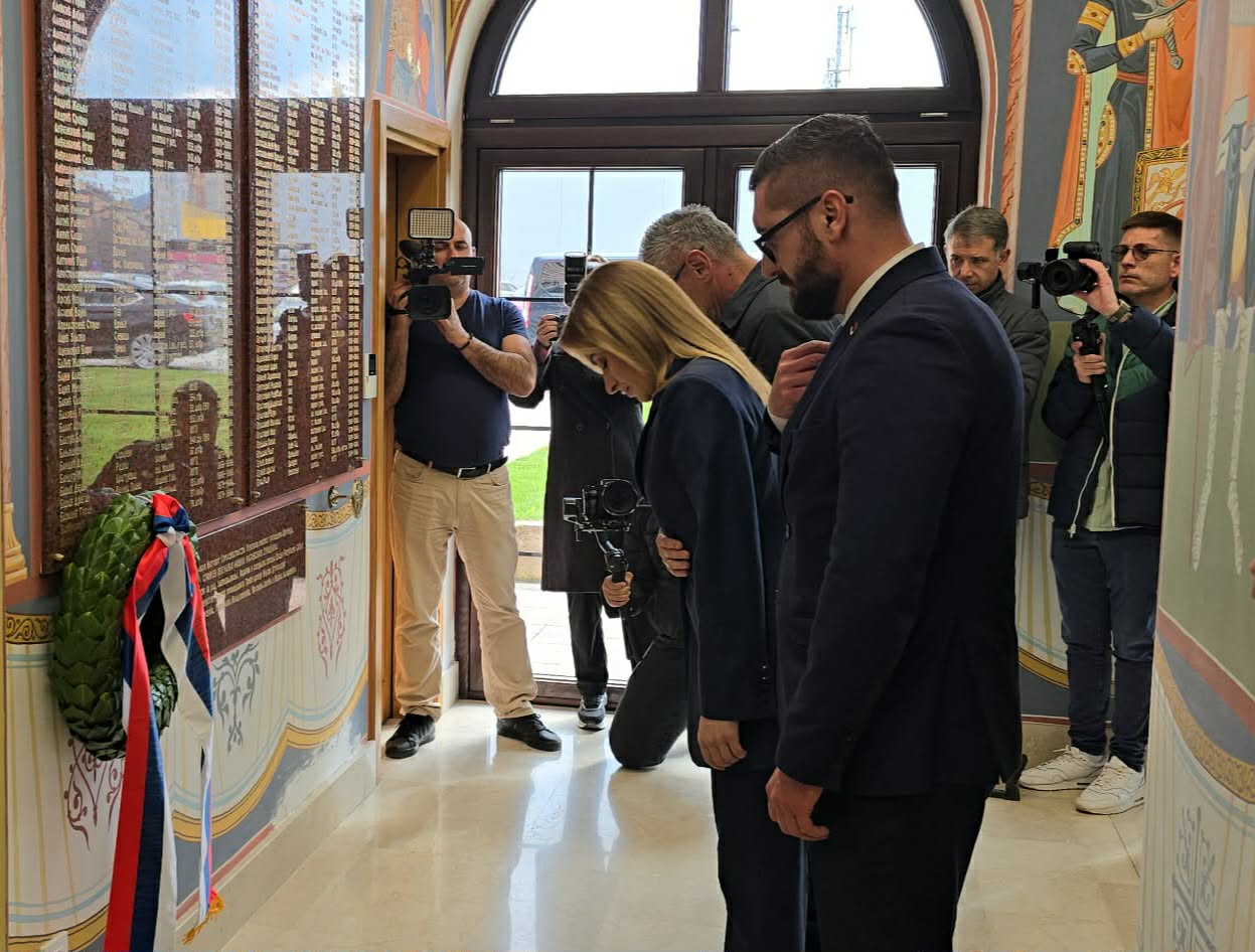 Položeni venci u spomen-kripti kosovskim junacima u Nišu