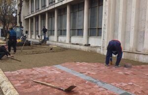 Tasković: Krenulo popločavanje behatonom u Voždovoj, rok 60 dana Popločavanje behatonom u Voždovoj ulici