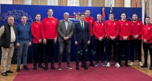 Prijem za rukometaše Srbije u Gradskoj kući pred duel sa Litvanijom u Čairu Prijem u gradskoj kući za rukometaše Srbije