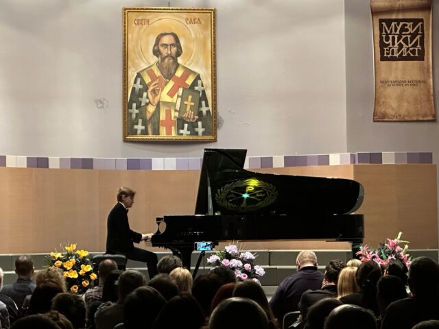 Ruski virtuoz Dmitrij Maslejev