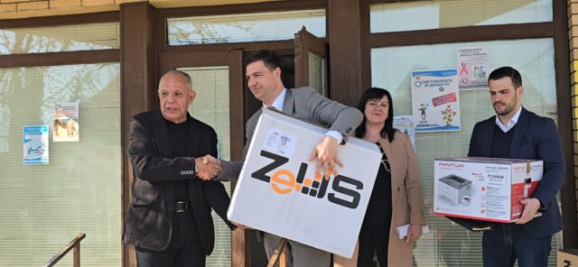 Uručnje računarske opreme i štampača