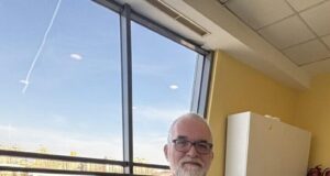 NOVA OPREMA ZA VRHUNSKU REKONSTRUKTIVNU HIRURGIJU U UKC NIŠ- ELEKTRIČNI DERMATOM UNAPREĐUJE LEČENjE NAJTEŽIH PACIJENATA prof. dr Predrag Kovačević sa novom opremom za vrhunsku rekonstruktivnu hirurgiju