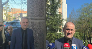 Nastavlja se suđenje za ubistvo dečaka u Banji. Očekuje se iznošenje odbrane okrivljenih roditelja Advokat Saša Knežević