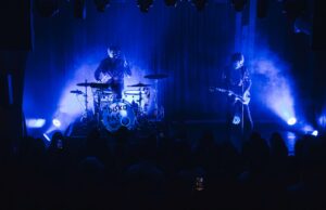 ŽESTOKA ROK ZAVRŠNICA SEDAM UZASTOPNIH KONCERATA BUČ KESIDI KONCERTNI MARATON SE NASTAVLJA U NOVOM SADU I NIŠU Buč Kesidi