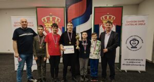 Dvostruko zlato za mlade niške šahiste. DŠK Osnovac apsolutni šampion Centralne Srbije Dvostruko zlato za mlade niške šahiste